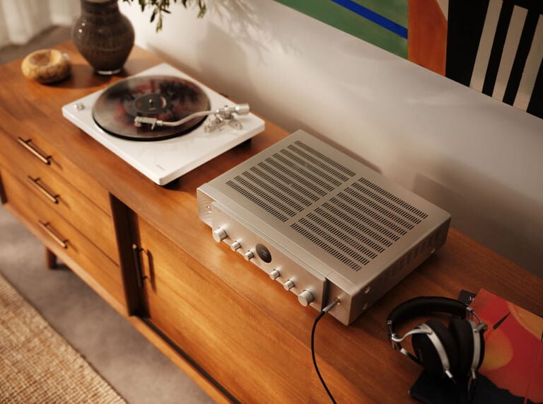 Marantz MODEL 70 Integrated Amplifier - Silver-Gold