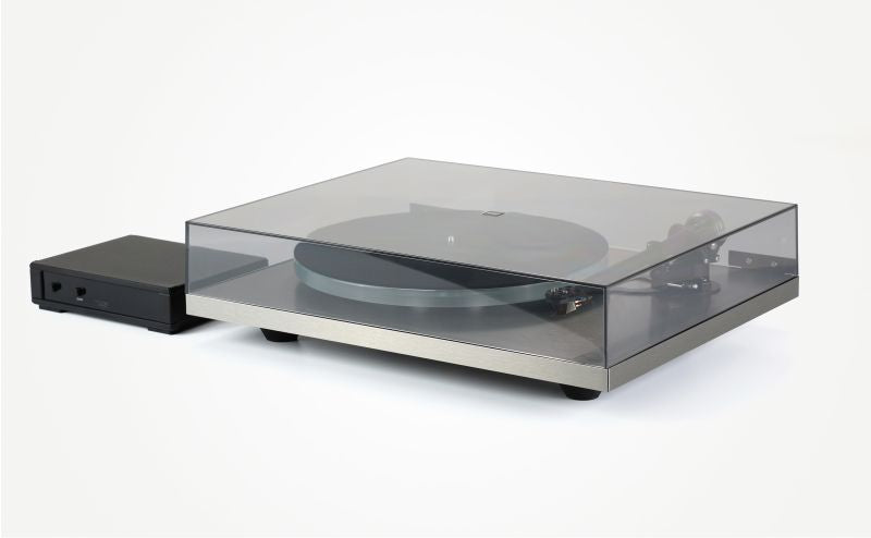 Rega Planar 6 RS Edition - rear connectivity