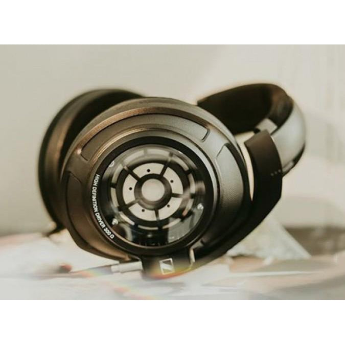 Sennheiser HD820 Closed Back Headphones