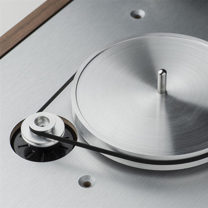 Pro-Ject The Classic (Walnut) Manual belt-drive turntable with pre-mounted  cartridge at Crutchfield